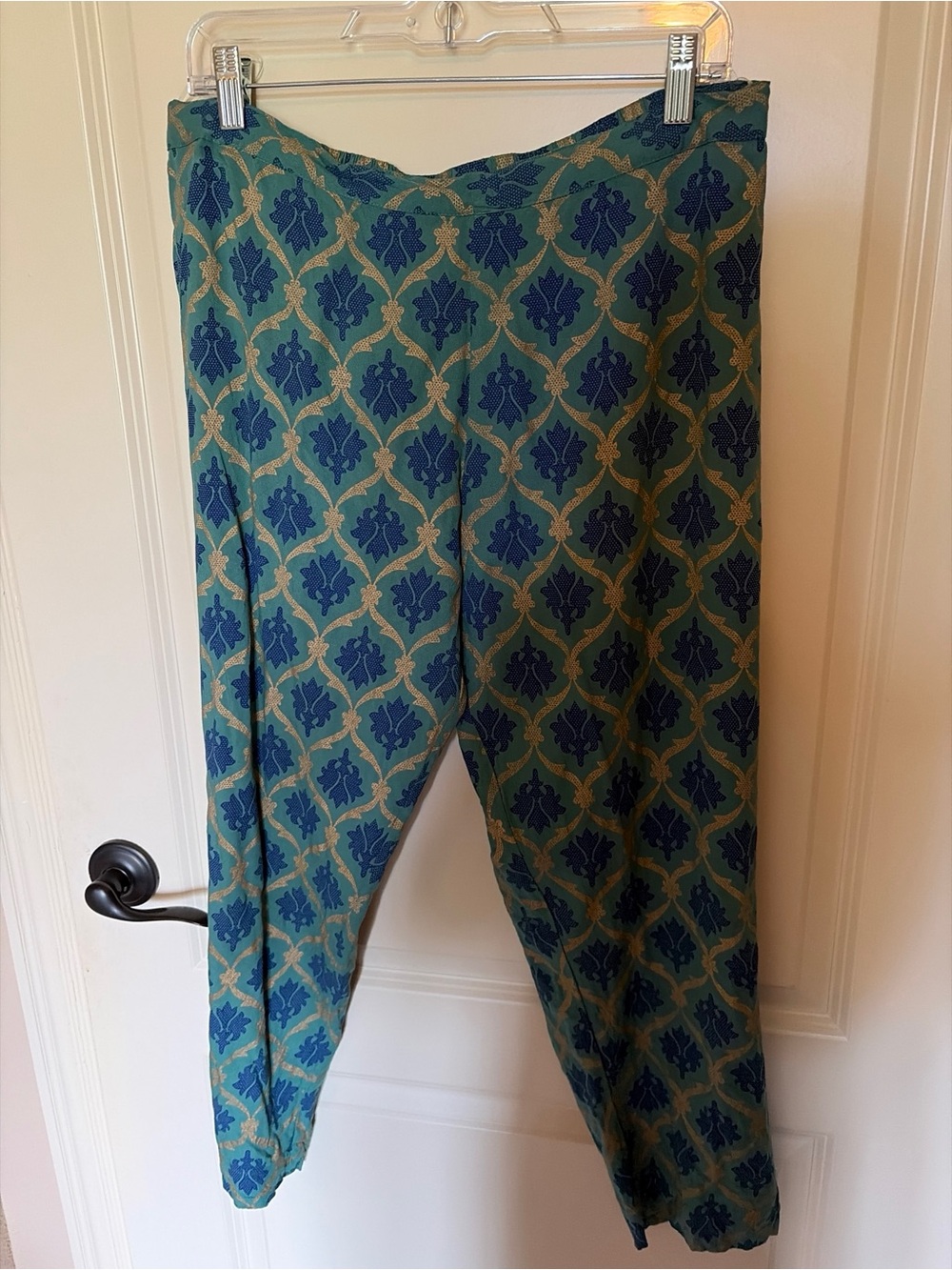 Janasya Women’s Patterned Green and Blue Trousers